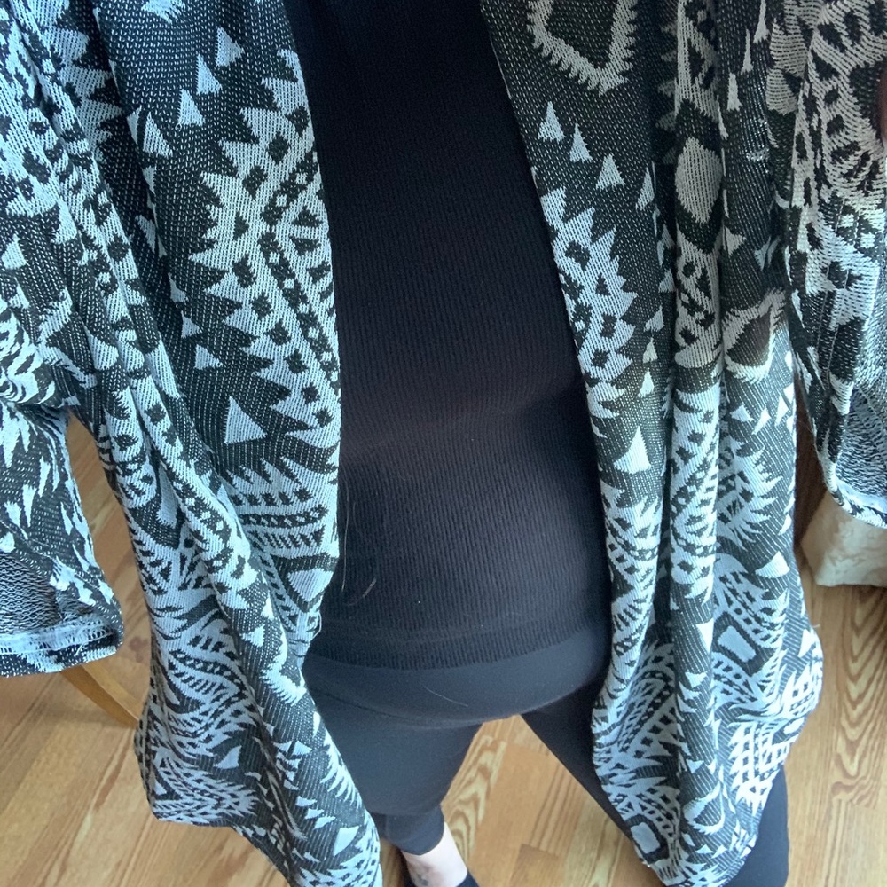 Grey Tribal Pattern Kimono Cardigan